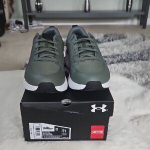 Under Armour Men's Green Sneakers